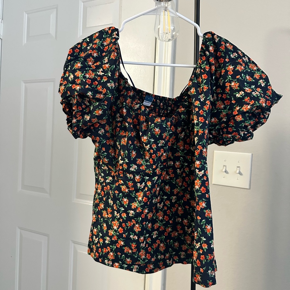 Old Navy Floral Puff Sleeve Top